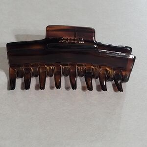 NWOT Made In France Brown Tortoise Hair Claw Clip